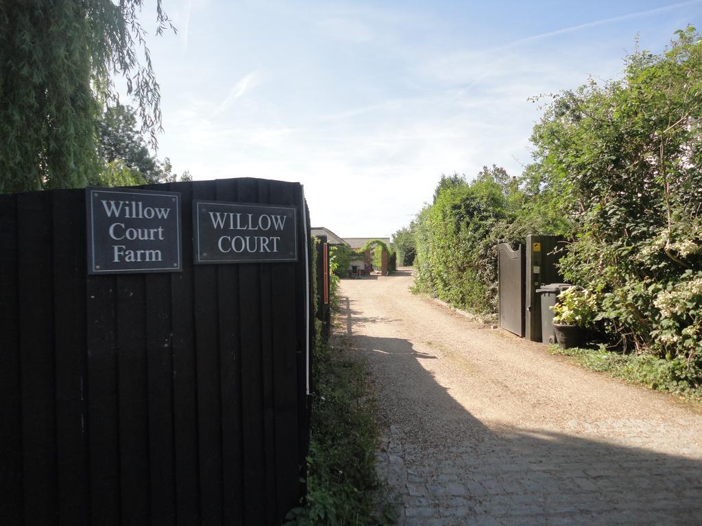 Willow Court Farm Studio East & Petting Farm, 8 Mins To Legoland & Windsor, 15 Mins To Lapland Uk Esterno foto